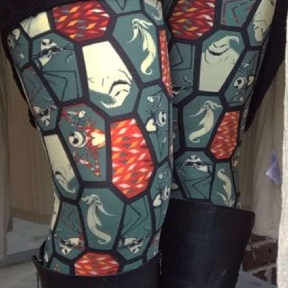 Lularoe nightmare before Christmas leggings NEW